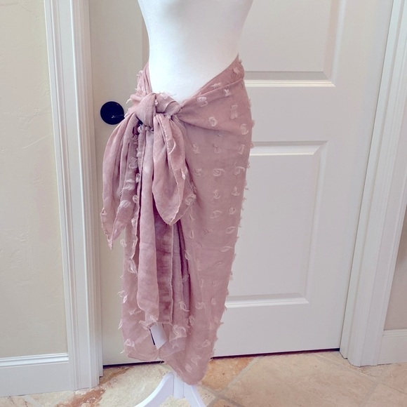 NWT- David and Young Blush pink eyelash puff Scarf/ sarong. One size - Picture 3 of 8